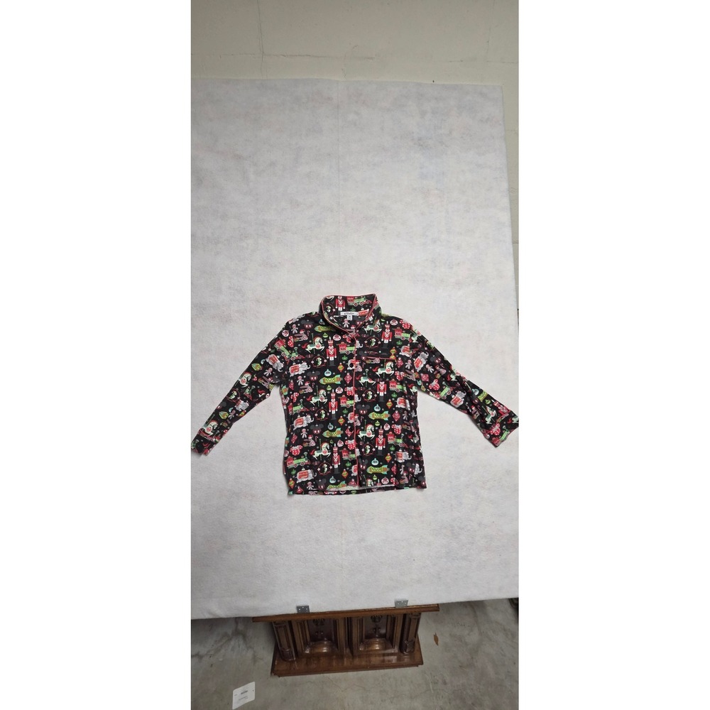 Disney Parks Holiday Pajama Top Size M Black Christmas Attractions PJ Shirt